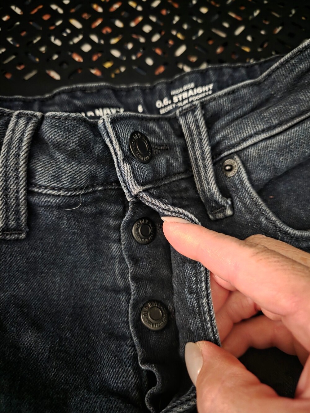 Old Navy High-Rise O.G. Straight Jeans in Dark Blue